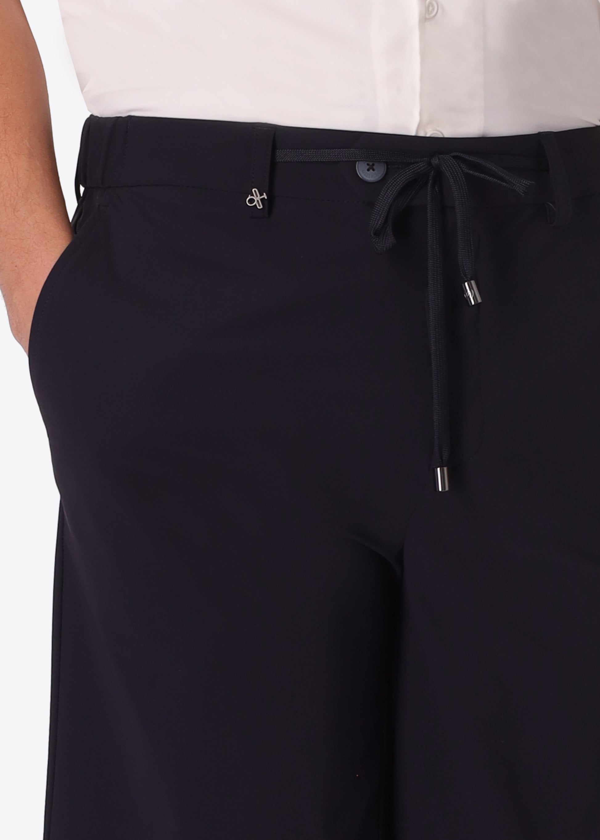 High-Perform12 Bermuda Shorts Active M26