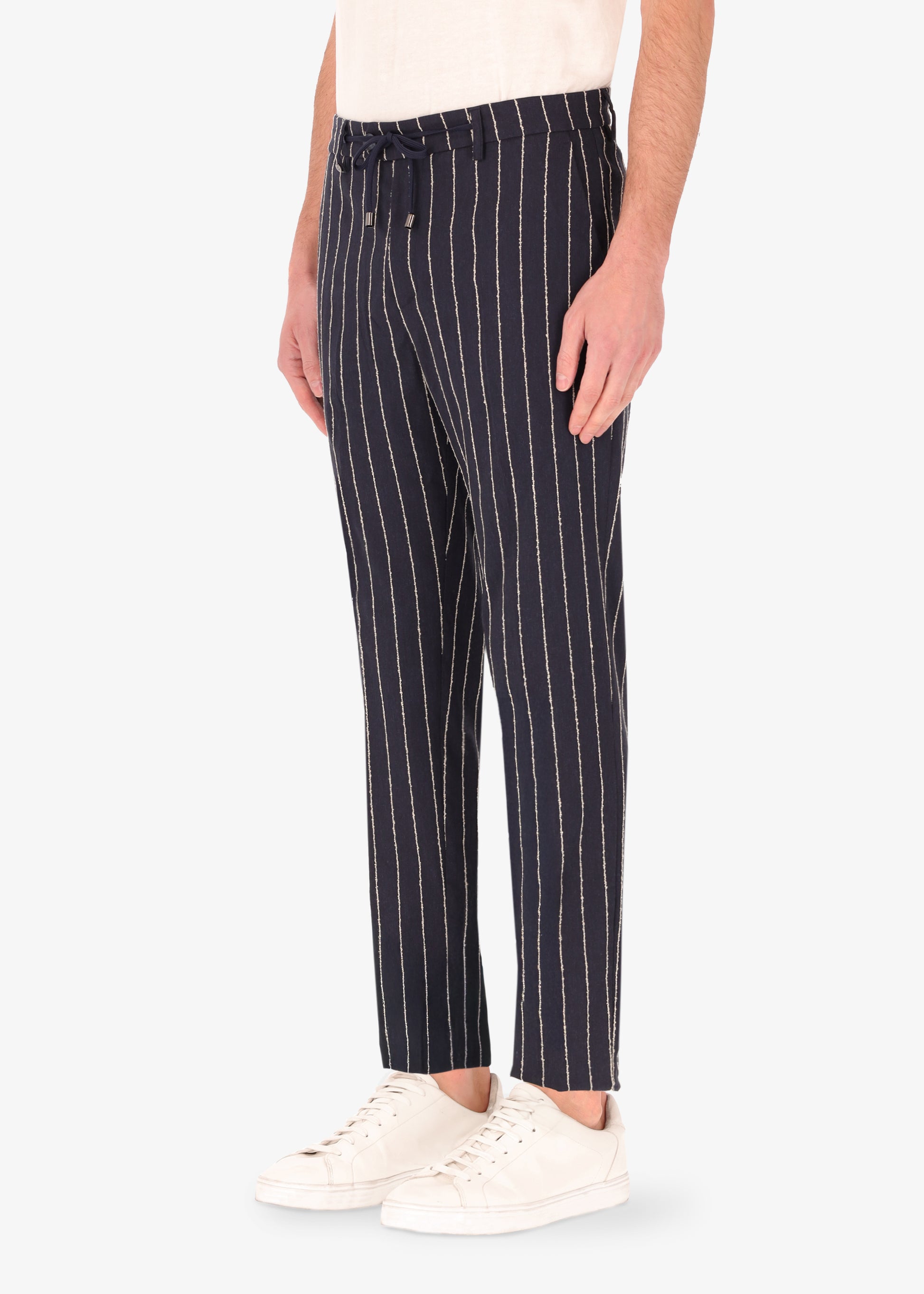 32" Hose Paco aus Stretch-Gewebe mit Erhöhtem Nadelstreifen-Muster
