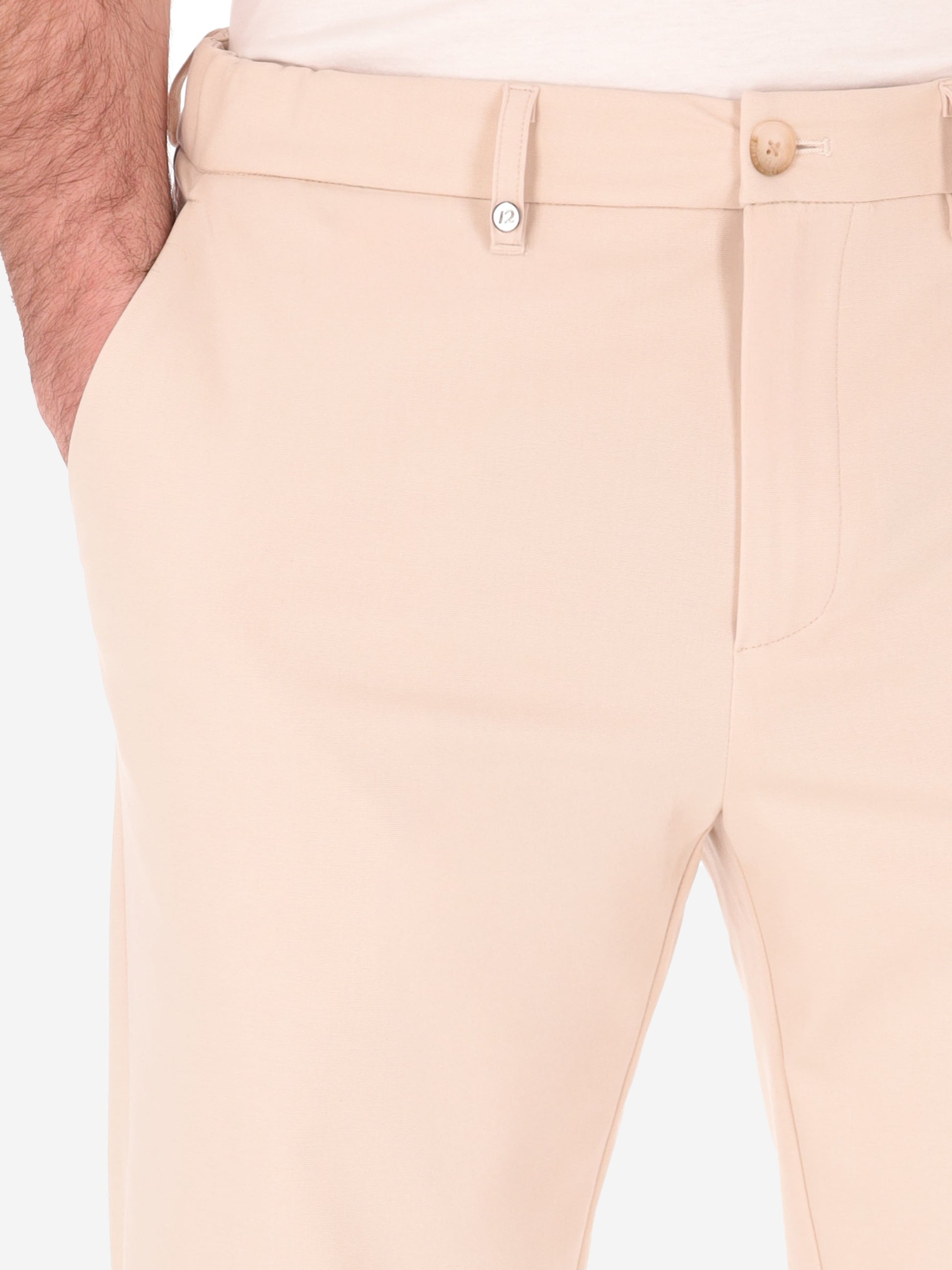 York Hose aus Technischem Punto-Milano-Gewebe