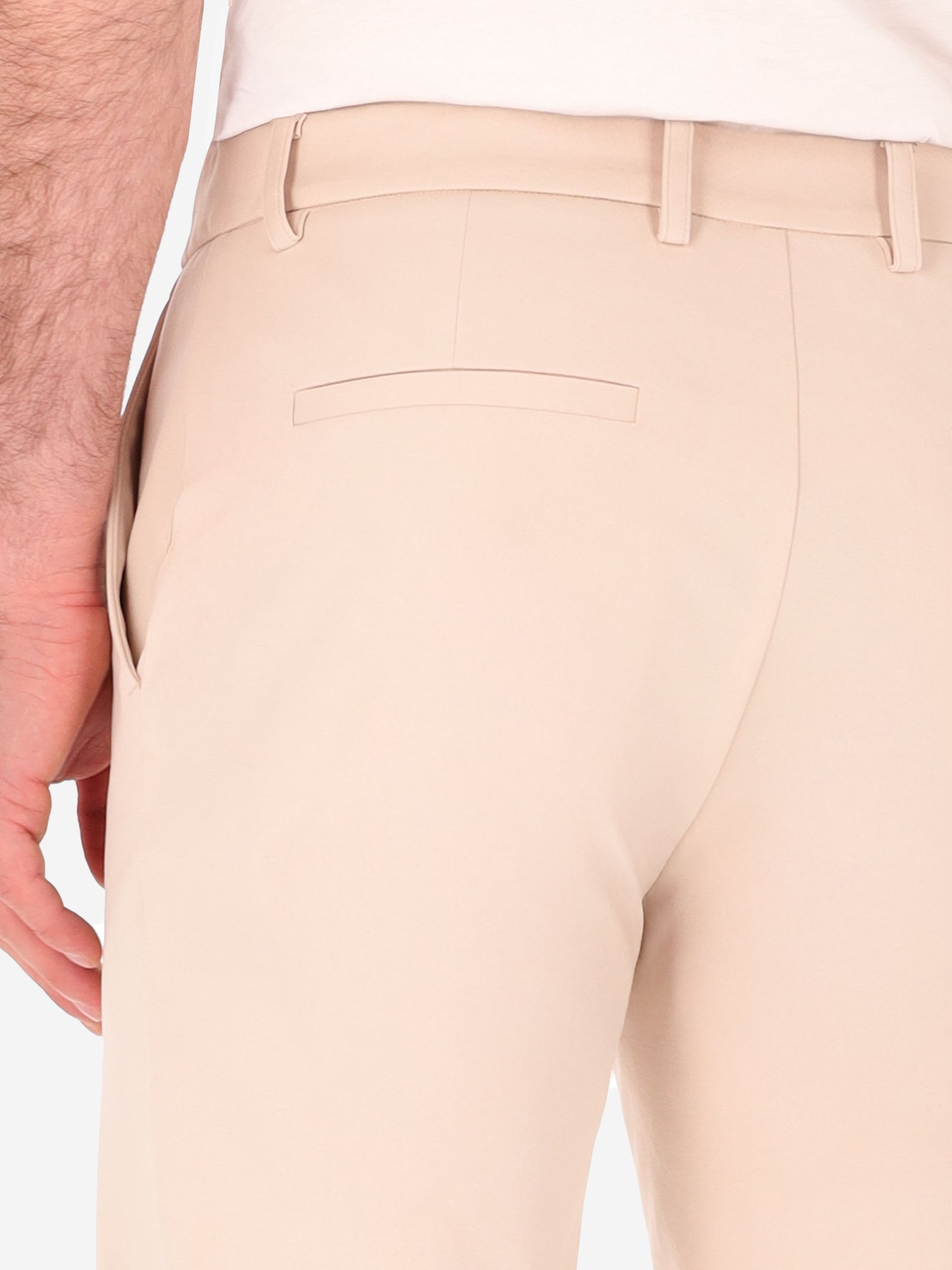 York Hose aus Technischem Punto-Milano-Gewebe