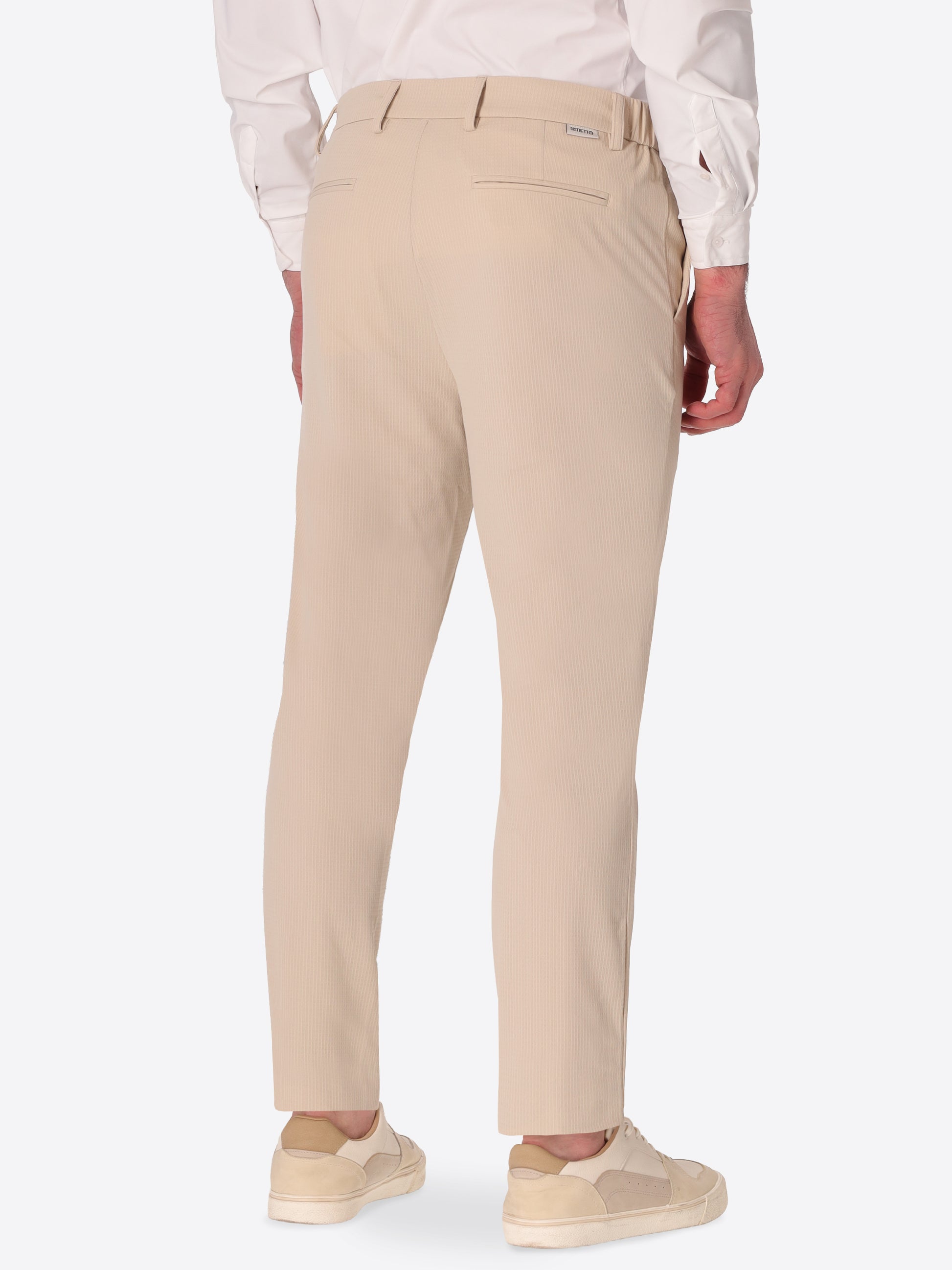 High-Perform12 Kos Hose Era Aus Mikrostrukturiertem Performance-Gewebe