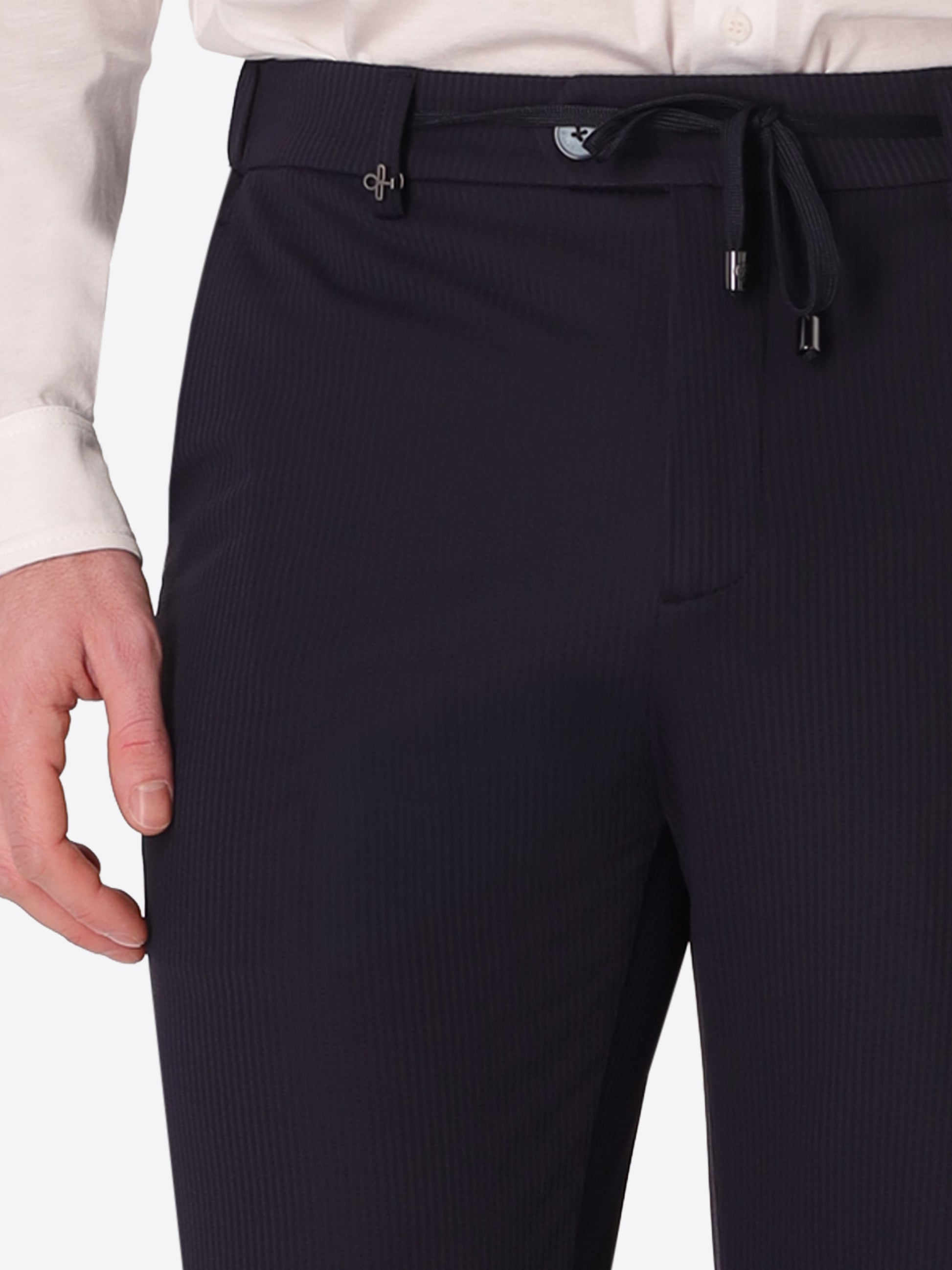 High-Perform12 York Hose Leccio Aus Technischem Stretchgewebe Mit Reliefstreifen - Icon