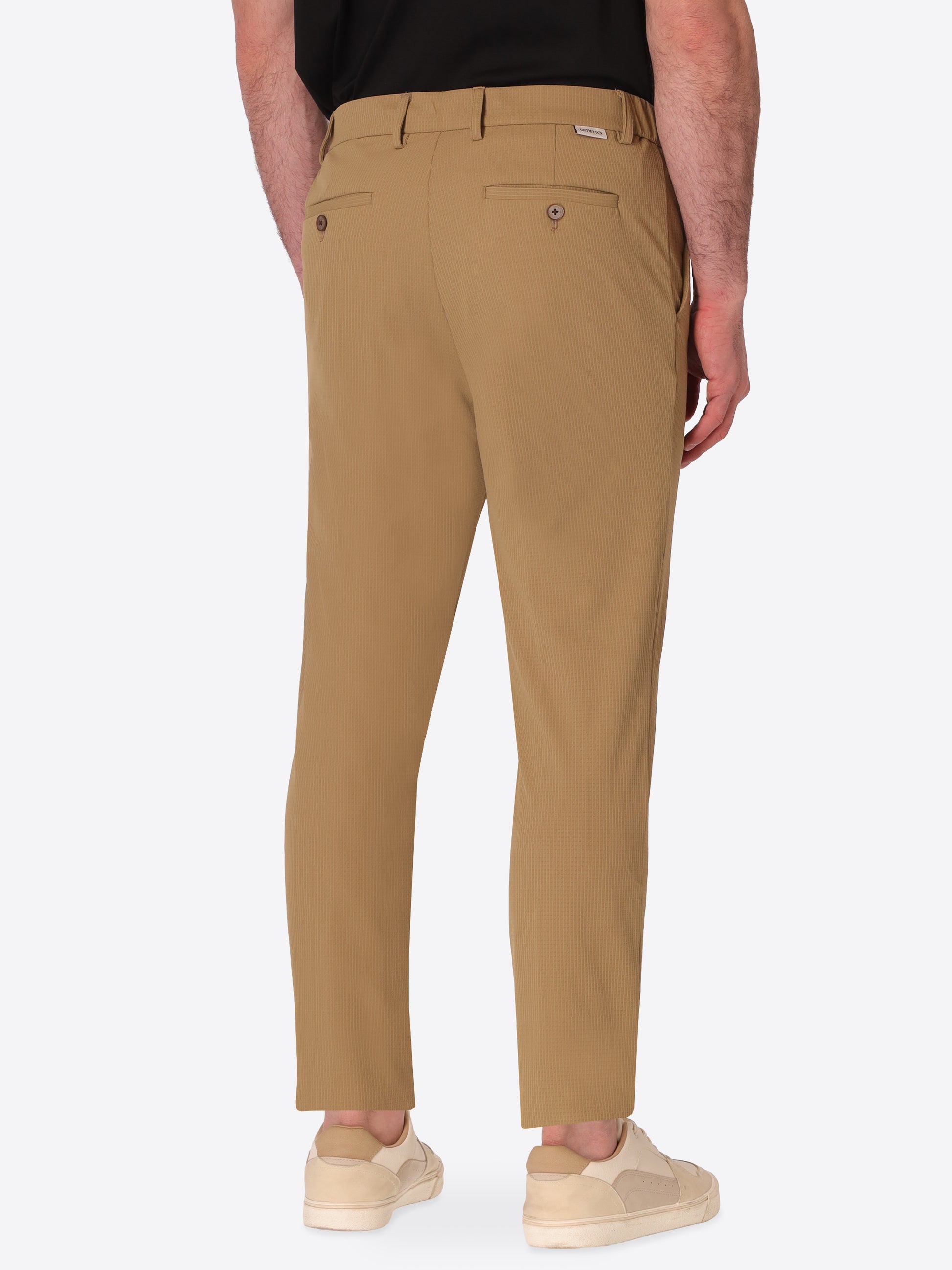 High-Perform12 Kos Hose Era Aus Mikrostrukturiertem Performance-Gewebe