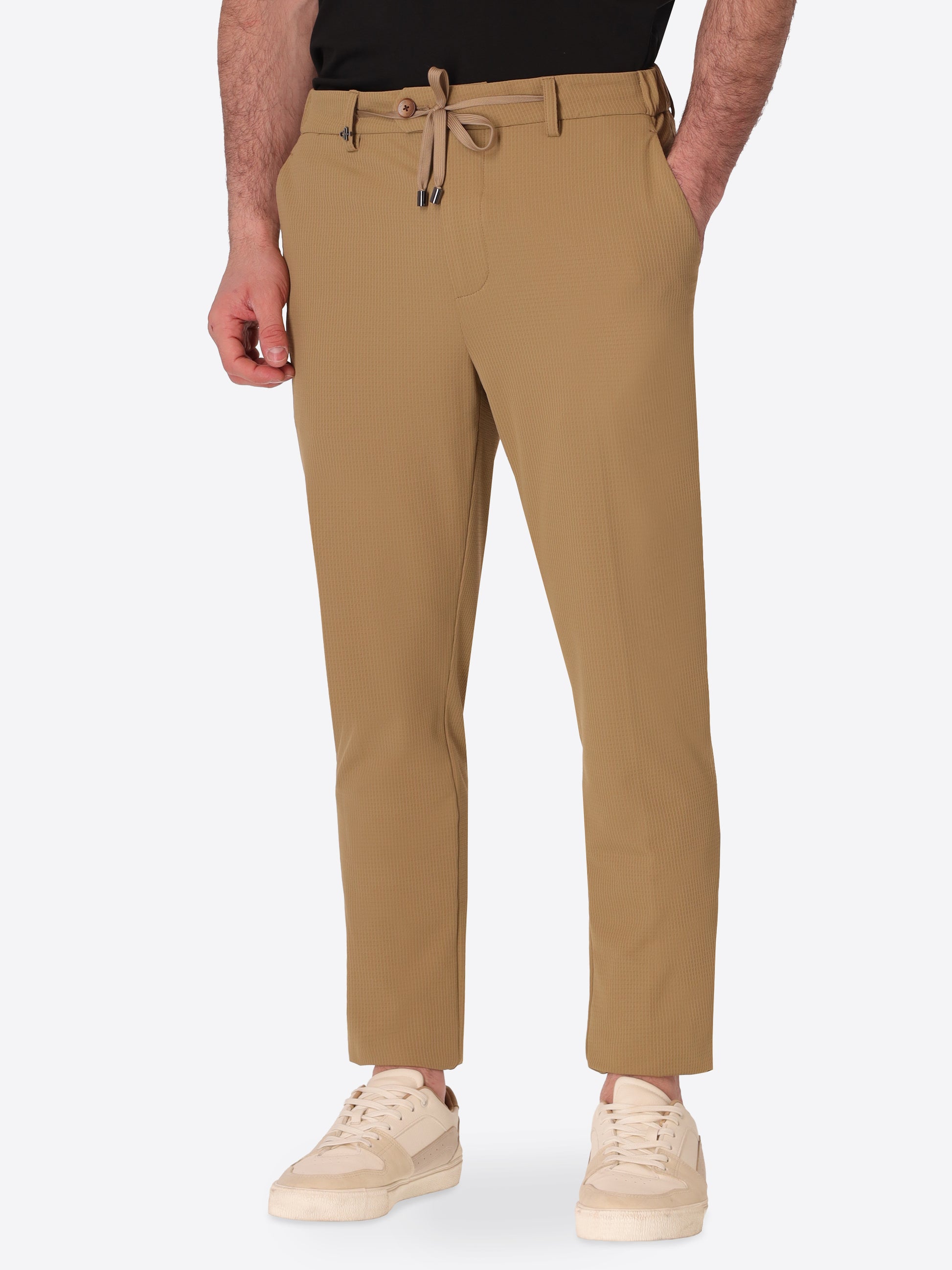 High-Perform12 Kos Hose Era Aus Mikrostrukturiertem Performance-Gewebe