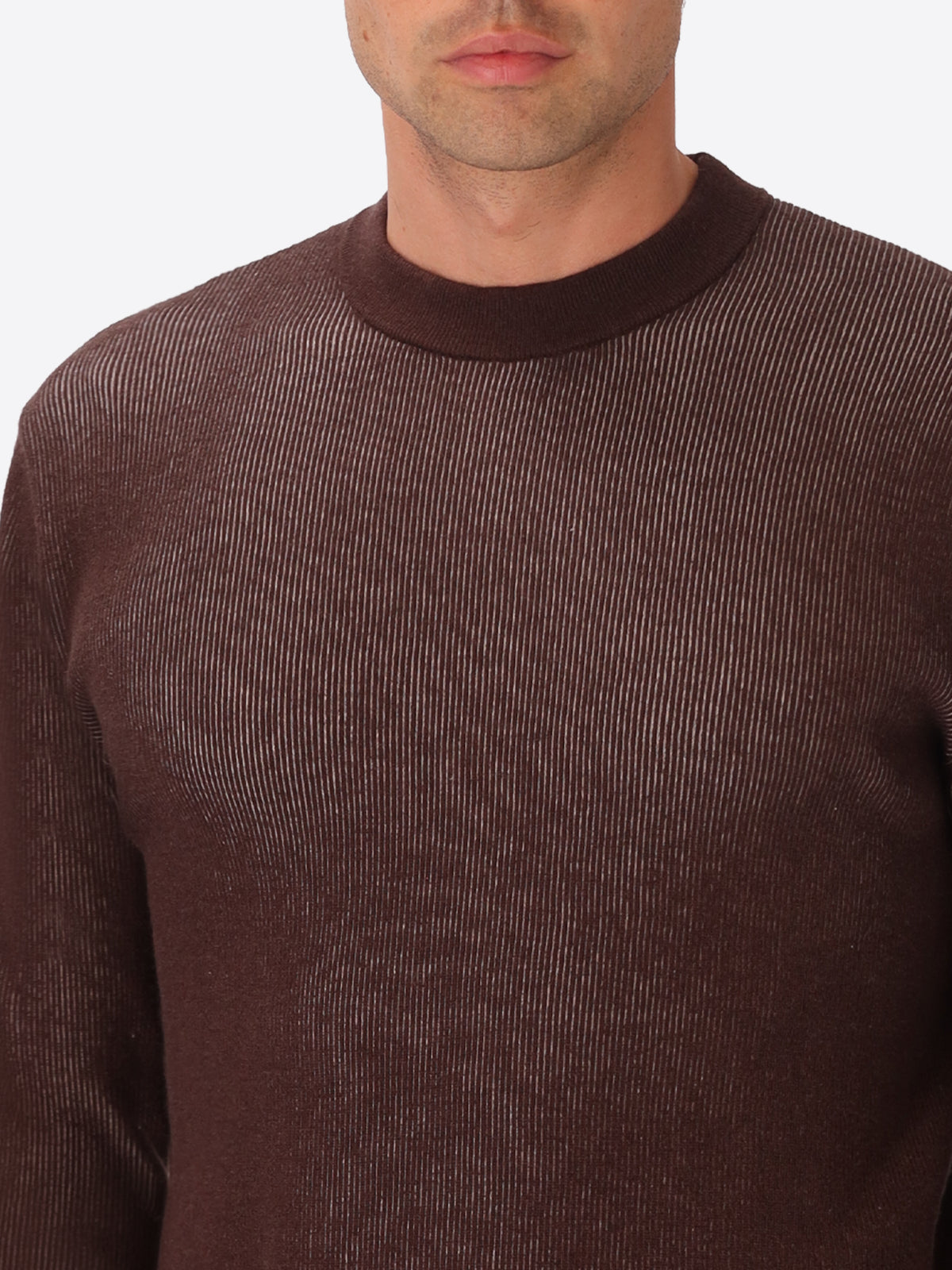 Brown Sustainable Viscose-Blend Sweater Aloisio - Close-Up Of The Collar