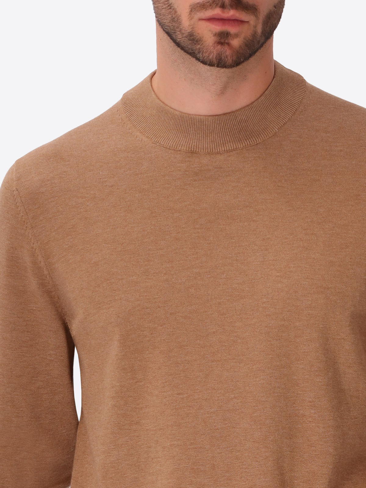 Camel Technical Cotton-Blend Turtleneck Sweater Perugino - Close-Up Of The Collar