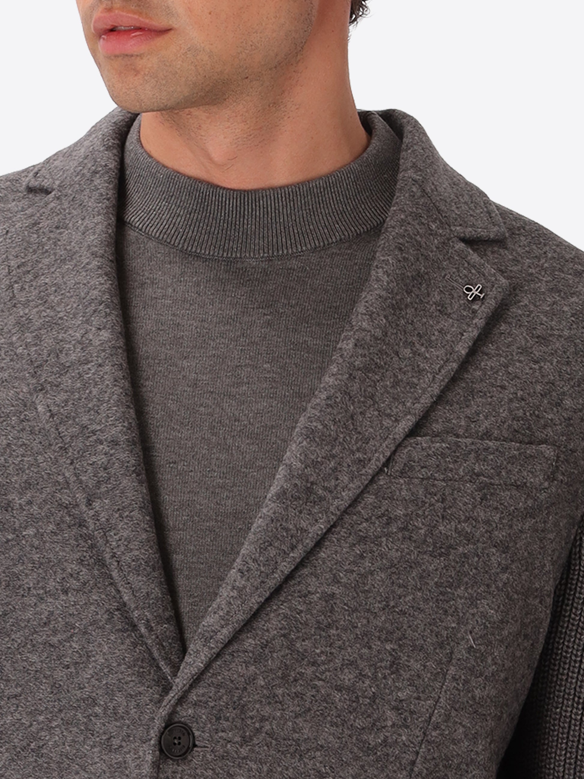 Regent Medium Grey Wool-Blend With Knit Sleeves Jacket - Close-Up Of The Collar